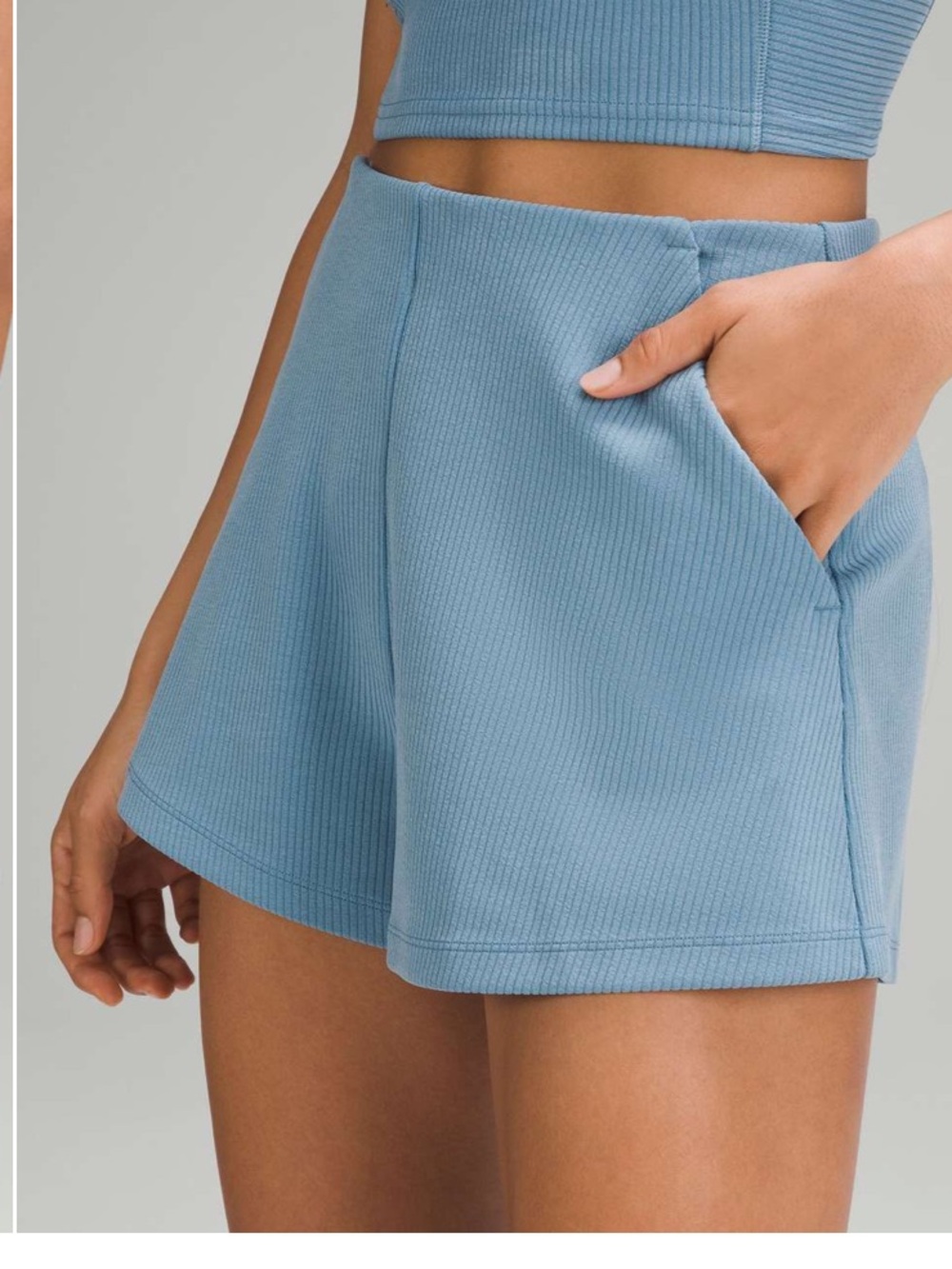NWT Lululemon • Ribbed Softstreme High-Rise Short 2" • Size 2